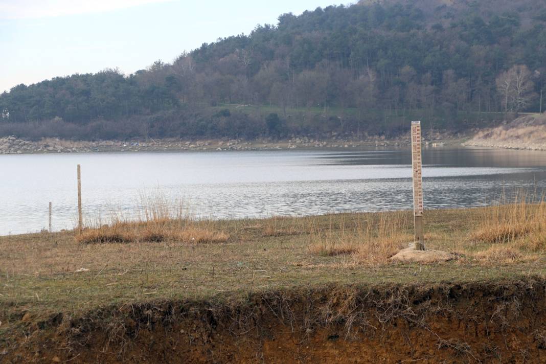 Bir ilde daha su yasağı: Uymayanlara ağır ceza var! Barajlarda su seviyesi yüzde 10'a düştü 10